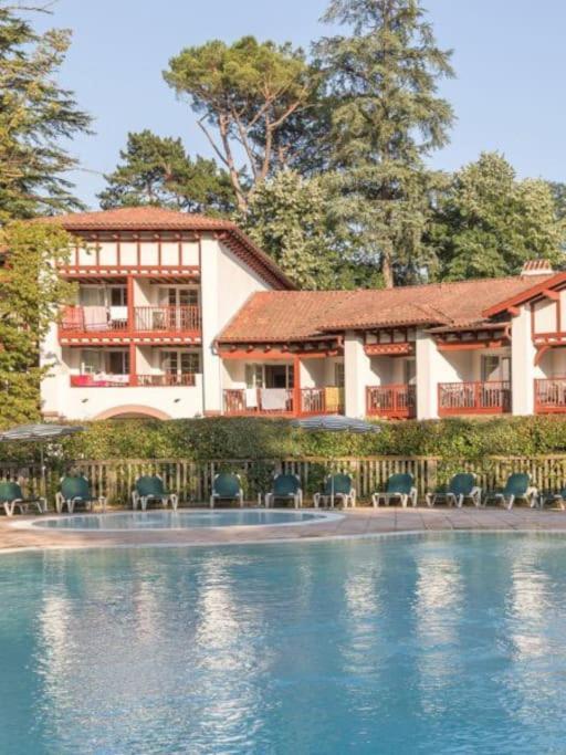 1-Appt Avec Piscine A St-Jean Pays-Basque Daire Uhart-Cize Dış mekan fotoğraf